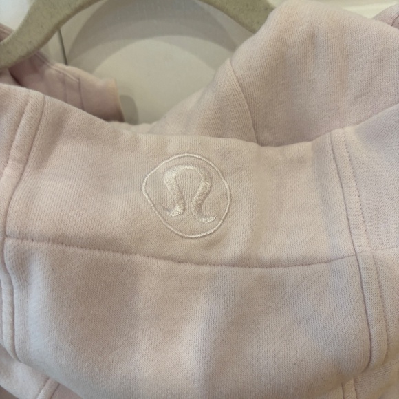 WOMEN'S LULULEMON CREAM OATMEAL SCUBA HOODIE 10 SILVER HARDWARE - Picture 6 of 6
